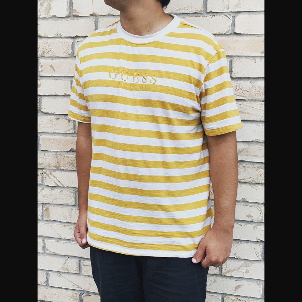 Guess tee